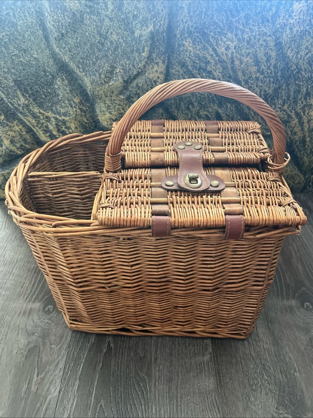 Boho Cottage Vintage Wicker Picnic Basket with Green Roll-Up Placemat Napkins
